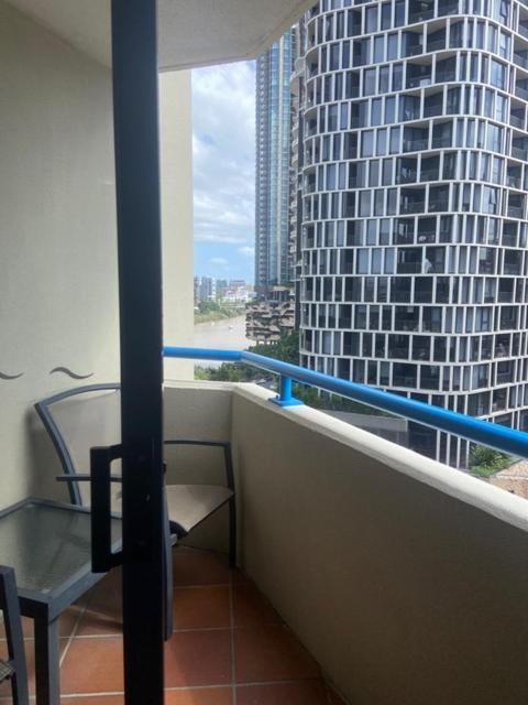 Kozyguru Stylish 1bed Share Save *